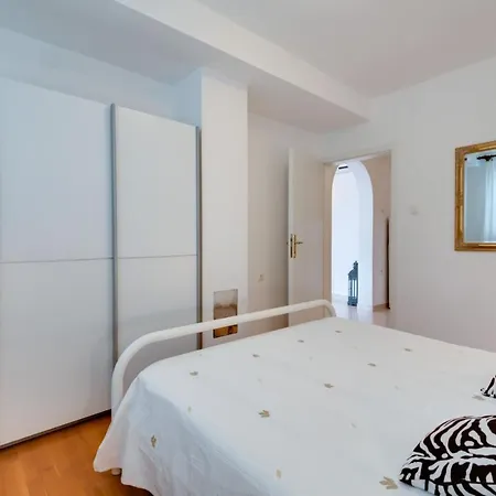 Apartment Grozdana *