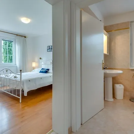Grozdana Apartment *